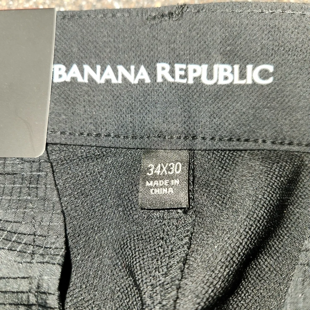 NWT Banana Republic Flat Front Lightweight Pants Size 34X30 Straight Leg Chino